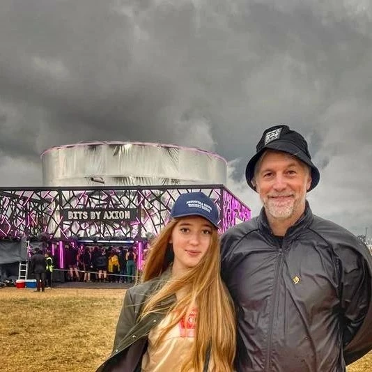 Chloé, la hija de Horacio Cabak.