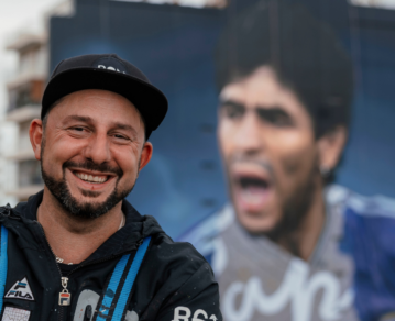 Diego Maradona: la historia detrás del mural que pintó Martín Ron