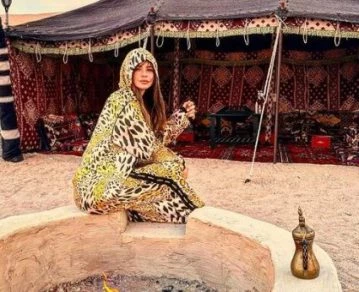 China Suárez en Qatar con Rusherking