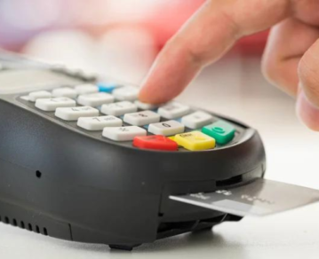 Incrementarán el límite de compra de las tarjetas de crédito para que no disminuya el nivel de consumo