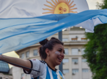 Las fotos del eufórico festejo de la gente luego del triunfo de Argentina contra Croacia