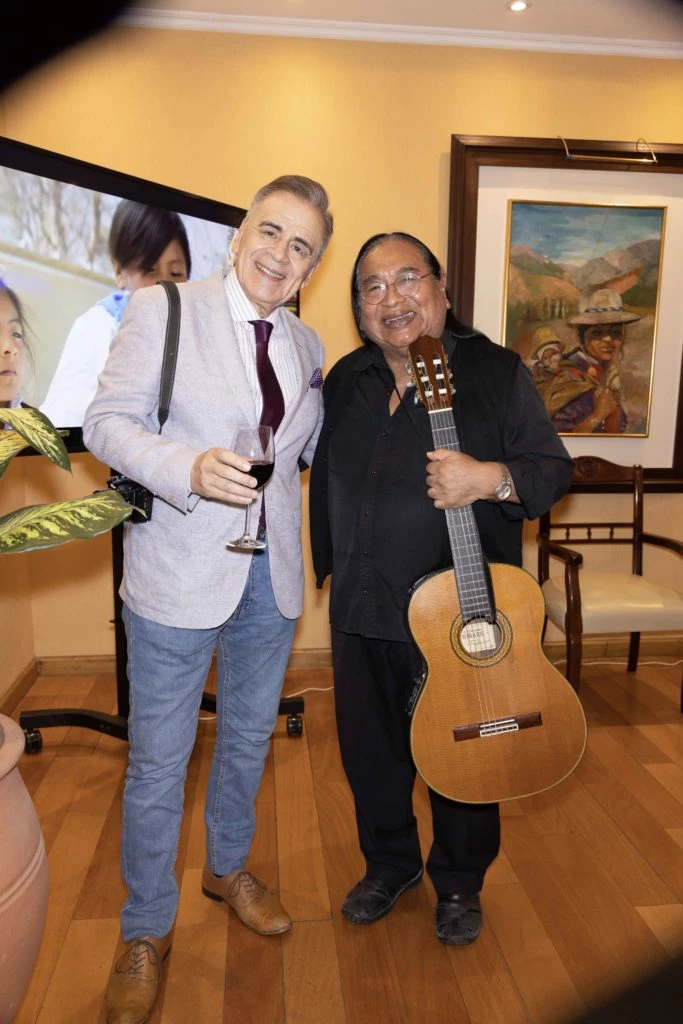 Las fotos del eufórico festejo de la gente en el Obelisco luego del triunfo de Argentina contra Croacia
