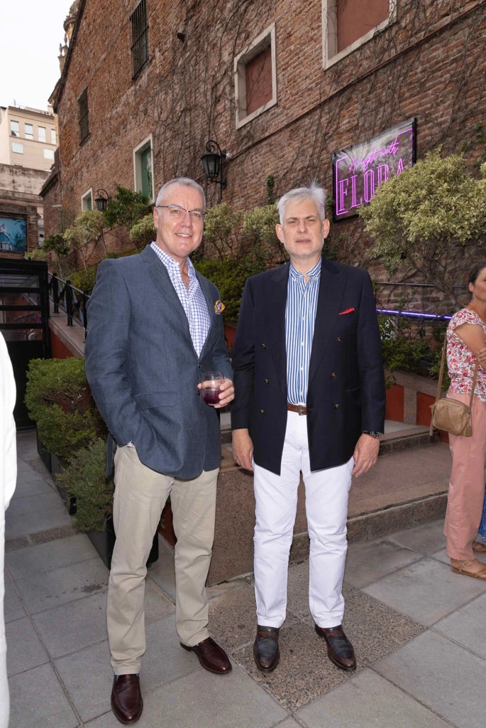 Peter Hayes, esposo de la Embajadora de Gran Bretaña en Argentina y Dan Petre, Embajador de Rumania