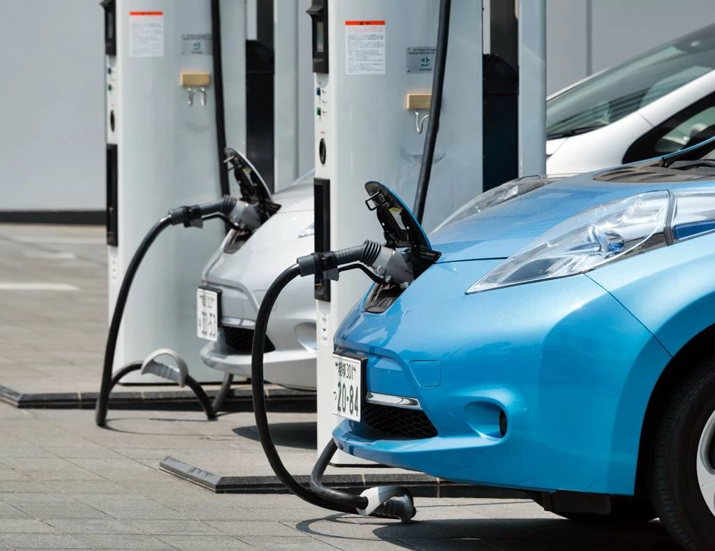 cargador auto eléctrico