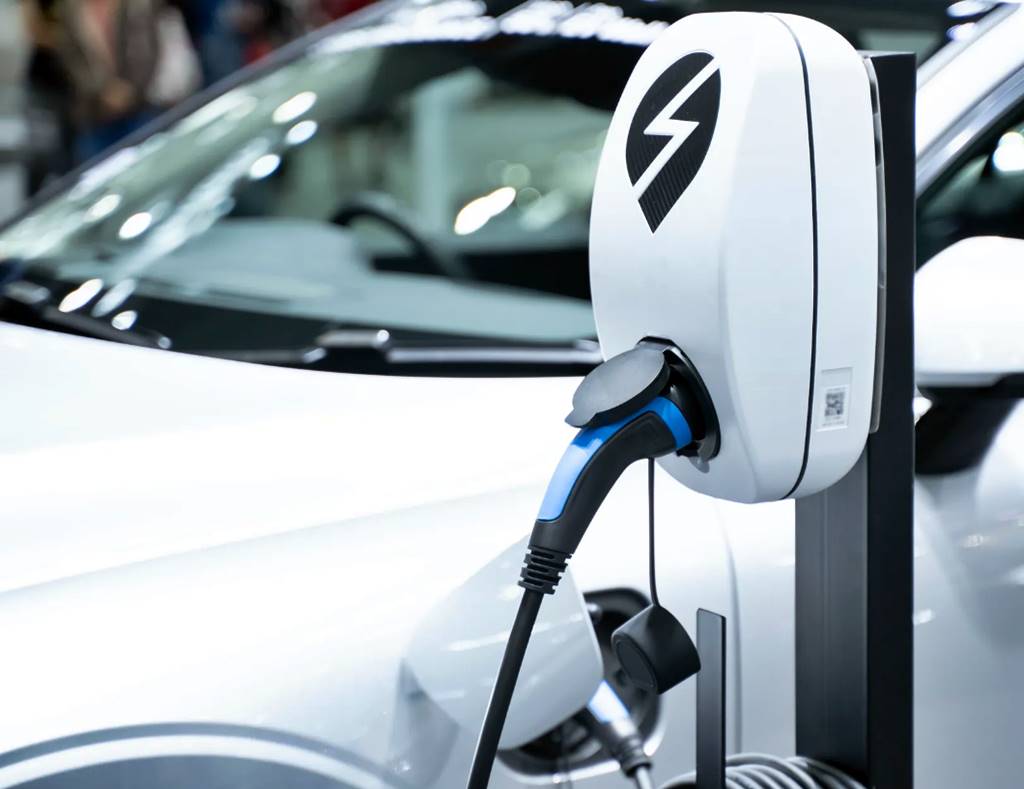 cargador auto eléctrico