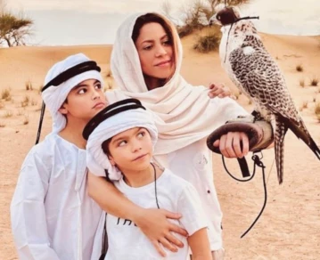 Shakira junto a sus hjos Sasha y Milan durante la Navidad 2022