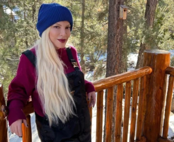 Tori Spelling se encuentra delicada de salud