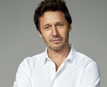 Así son los días de Benjamín Vicuña viviendo en Uruguay