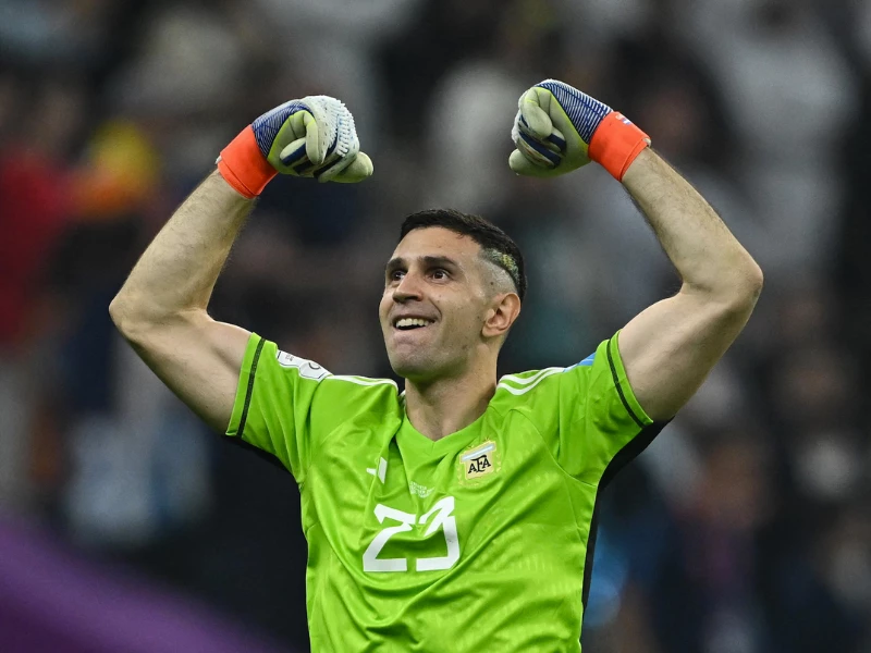 Lautaro “El Dibu” Martínez llegó a la Argentina y conquistó a todos con su tierna frase