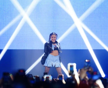 Emilia Mernes conquistó España