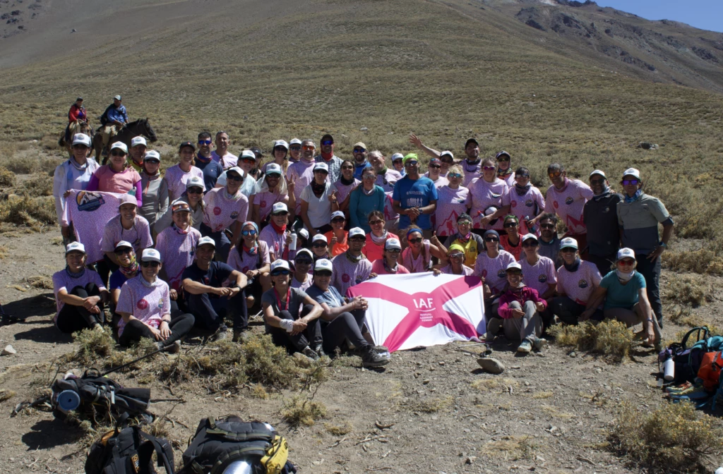 “El homenaje a los que descansan en el valle y a los sobrevivientes que nos acompañan desde Uruguay siempre está. Este año nos acompañaron dos oncólogos y una paciente de Uruguay”, Fernando Petracci. 