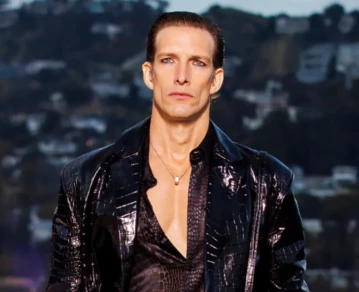 Iván de pineda para versace