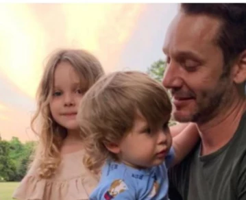 La sorpresa que recibió Benjamín Vicuña de sus hijos en el set de rodaje