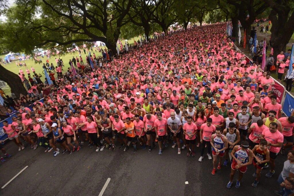 El malón de runners invadió las calles de los barrios de Palermo y Nuñez. Foto: Prensa UNICEF.