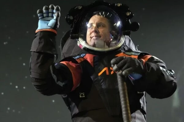 nuevos trajes nasa