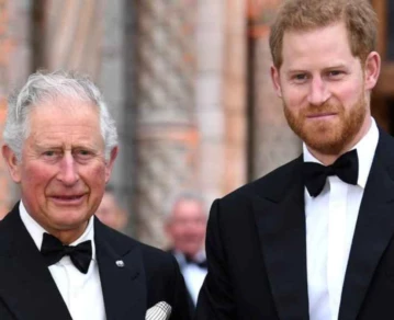 Carlos III desalojó a su hijo Harry de una de sus casas