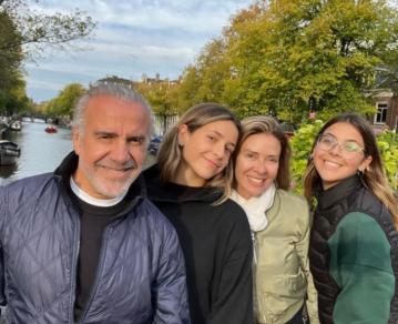 La historia de amor del Dr. Capuya y Paula Herschel