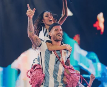 Rodrigo De Paul metió su primer gol post Mundial y se lo dedicó a Tini