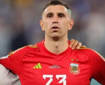 Michael Buble y el Dibu Martínez: dos ídolos unidos por la misma pasión