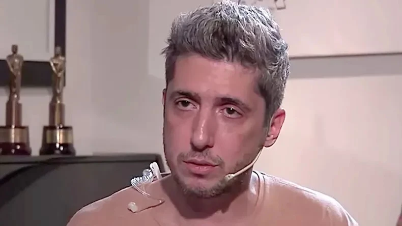 Jey Mammón durante su descargo. Foto captura de pantalla 