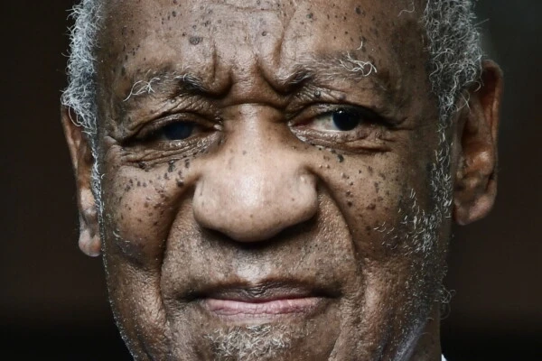 Otras nueve mujeres demandan al cómico Bill Cosby por agresión sexual