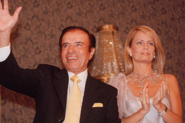 Carlos Menem y Cecilia Bolocco