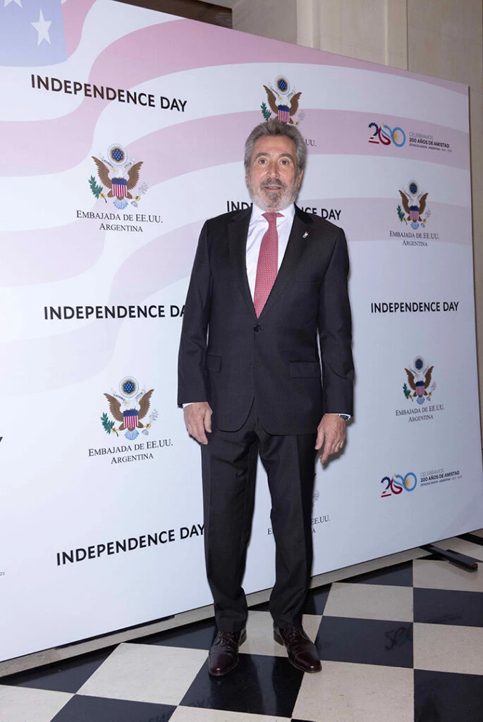 El empresario Daniel Vila en los festejos por el 247º aniversario de la independencia de Estados Unidos