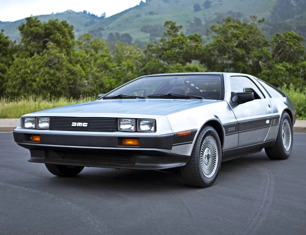 DeLorean DMC-12