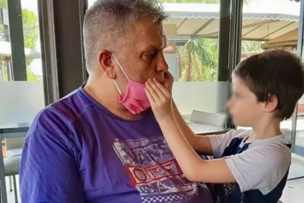Antonio, el hijo de Luis Ventura fue internado con neumonía y dengue