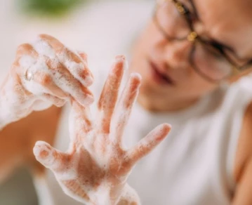 Un psiquiatra explicó la diferencia entre tener miedo y vivir con TOC