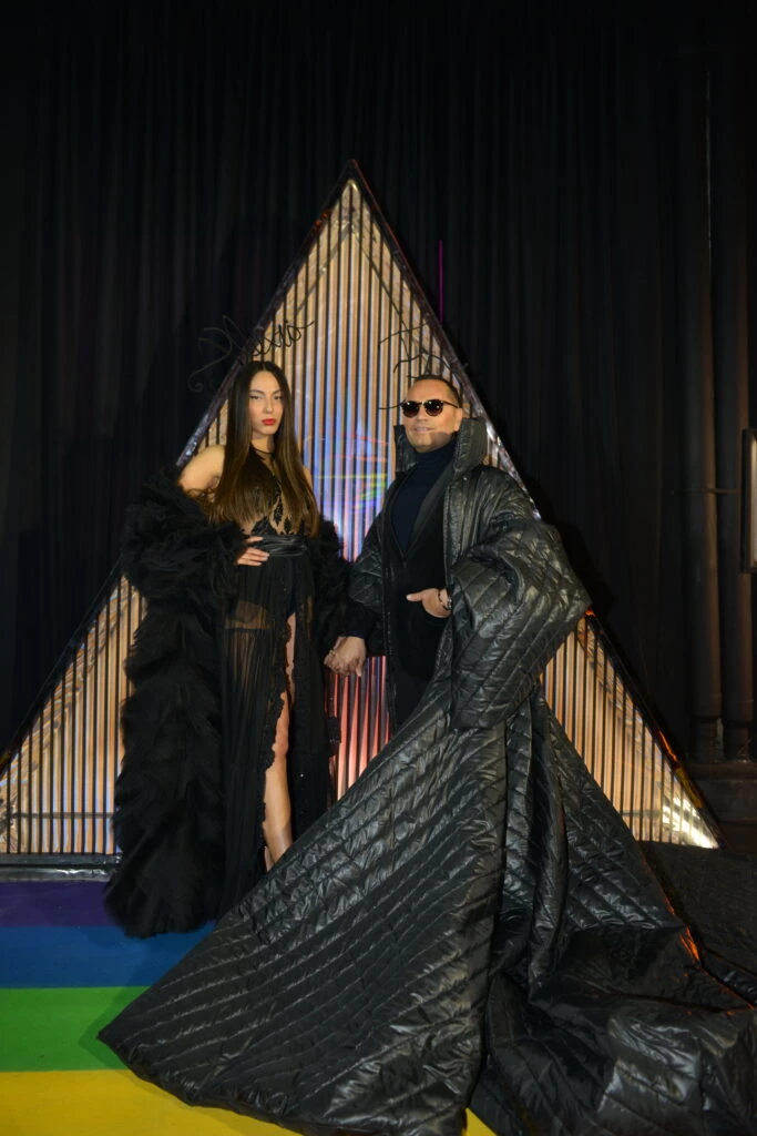 Fabián Medina Flores y Alexia Toumikian en la fiesta de +GENTE