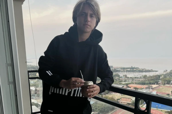 El hijo de Wanda Nara y Maxi López: ¿Con la nieta de qué campeón del mundo está de novio Valentino?