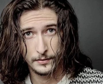 El increíble progreso del hijo de Mónica Ayos como actor: Fede ya es galán de una nueva novela mexicana