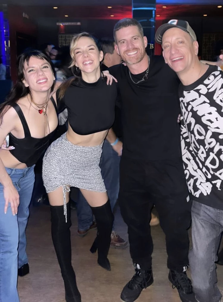 Gimena Accardi, Julieta Nahir Calvo y Andres Rolando en el pre cumpleaños de Nico Vazquez