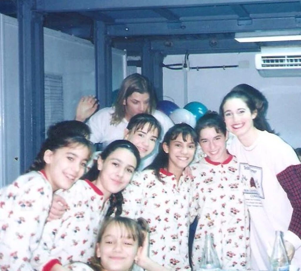 Jimena Piccolo y el elenco de Chiquititas.