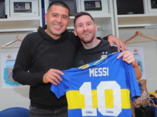 Lionel Messi en la despedida de Juan Román Riquelme