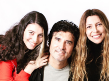 Mónica Ayos, Diego y Victoria Olivera