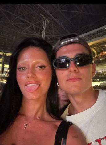 Paulo y Oriana descansando en Miami. Foto redes sociales. 