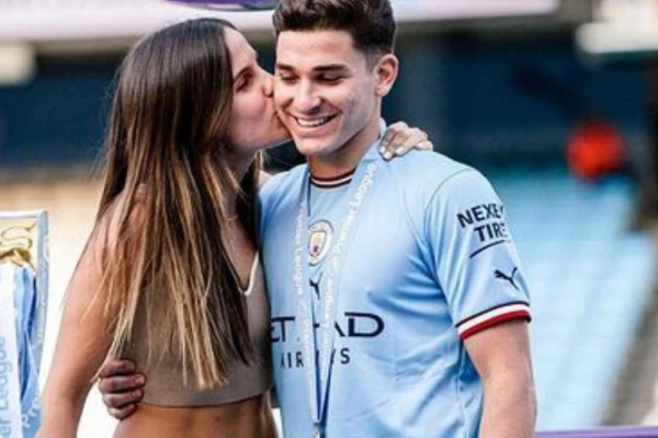 julián álvarez y emilia ferrero