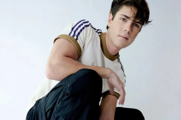 Marcos Ginocchio debutó como modelo publicitario
