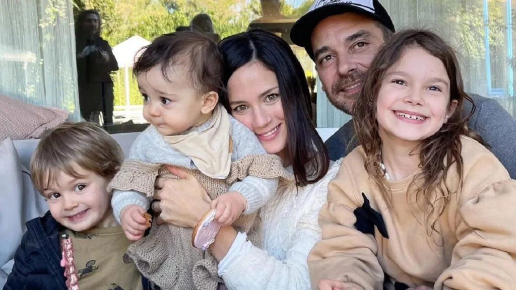 Paula Chaves junto a su familia. Foto archivo.