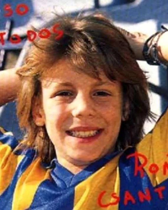 "Primera sesión de fotos, tenía que elegir en donde y elegí el @clubatlantaoficial ¡Ante todo la familia!"