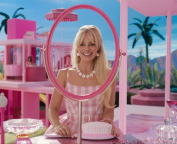 Margot Robbie como Barbie