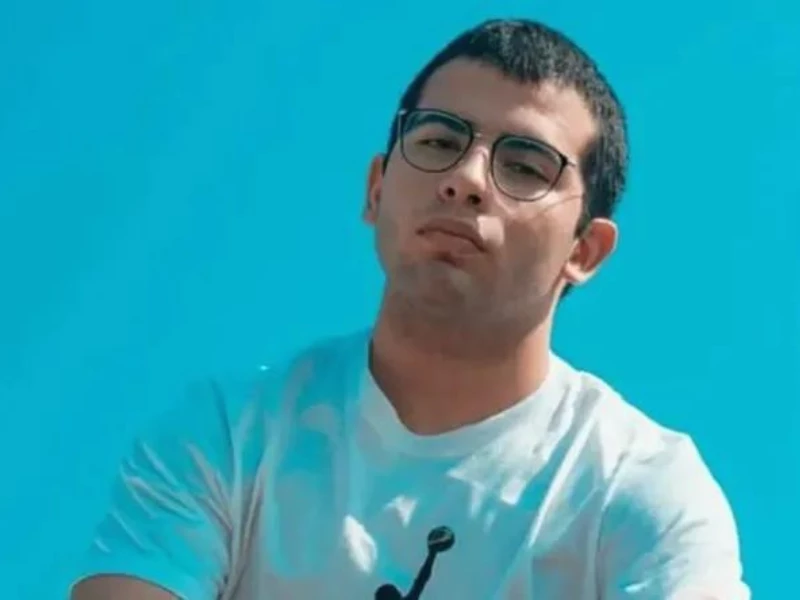 César Sena recibió un mensaje oculto. Foto archivo. 