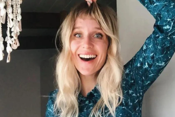 Brenda Gandini contó el “incidente” que vivió con un beso en “Floricienta”