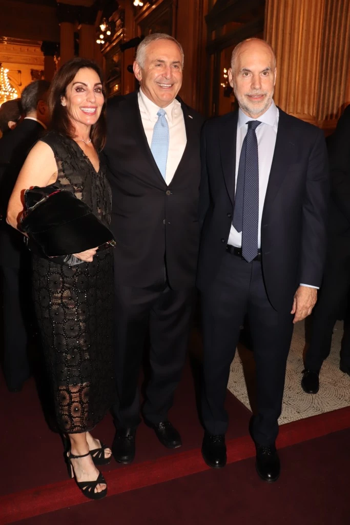 Marc Stanley, Wendy Hillebrand Stanley y Horacio Rodríguez Larreta.