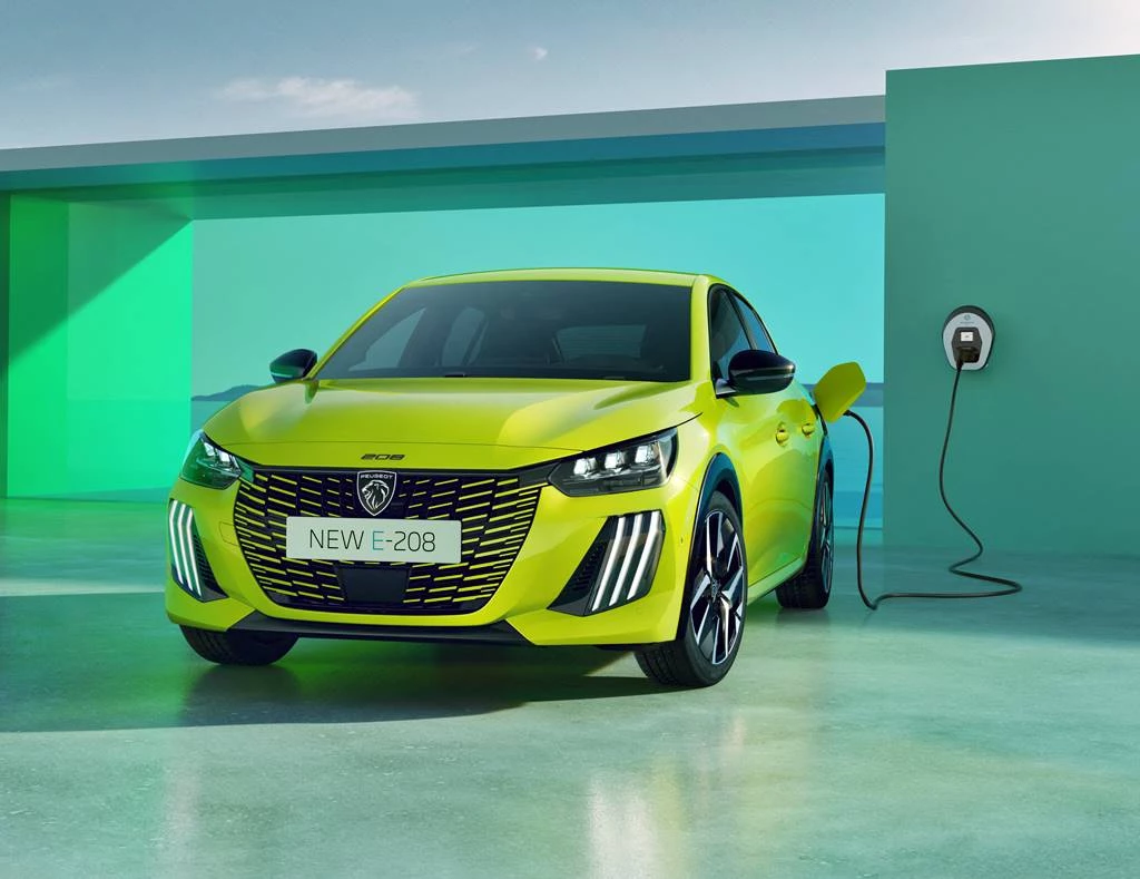 Peugeot e-208
