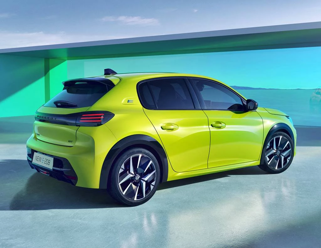 Peugeot e-208