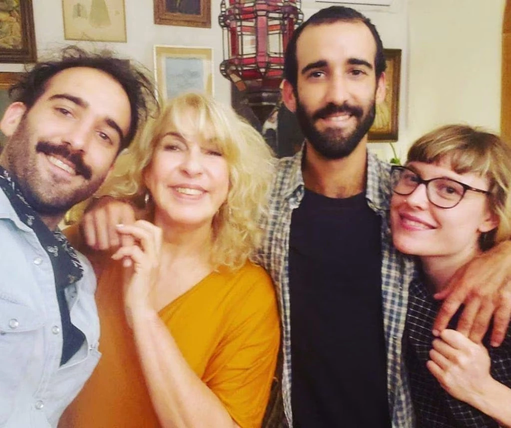 Georgina Barbarrosa y sus hijos. Foto redes sociales.