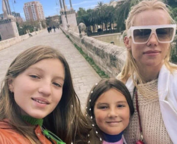 nicole allegra sienna